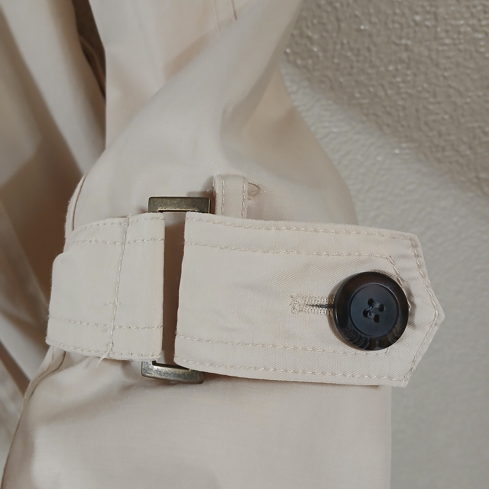 Marvin Richards New York Cream Colored Button Up Trench Coat - Picture 14 of 14